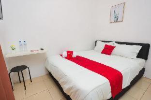 Hotel Reddoorz Near Plaza Araya Malang Blimbing  Habitación foto